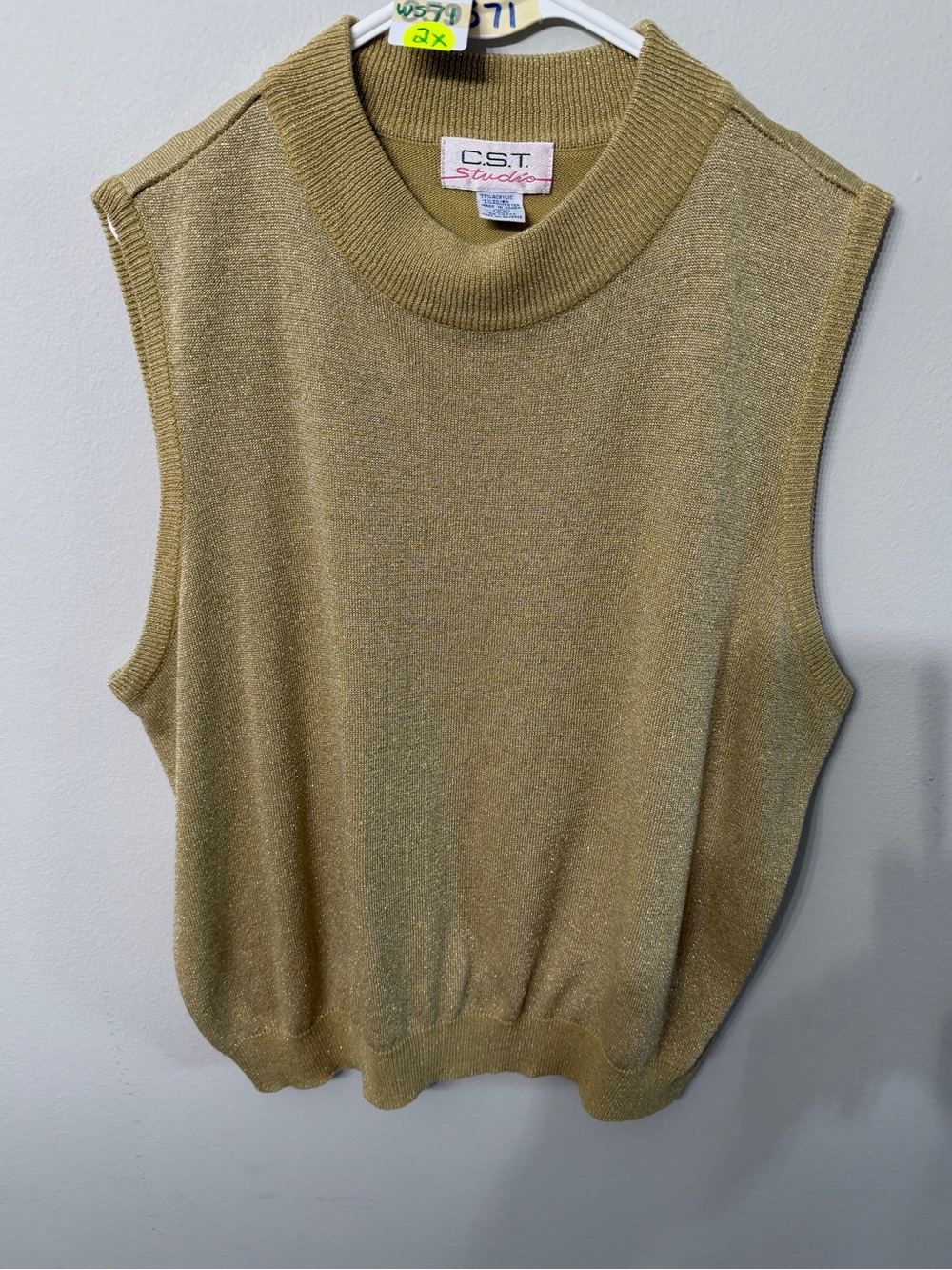 Women’s C.S.T. Studio Gold Metallic Shimmer Sleeveless Sweater Vest 2X
